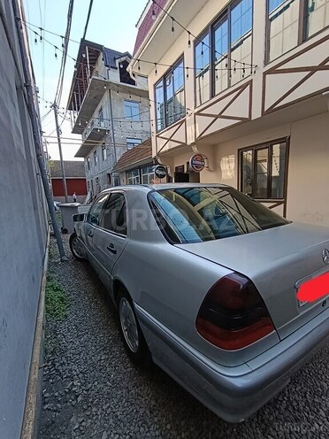 Mercedes C 180-3