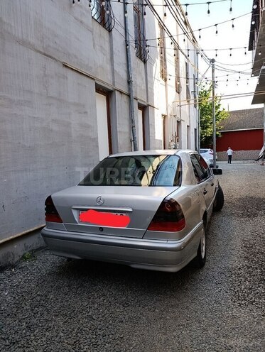 Mercedes C 180-4