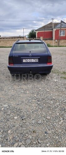 Mercedes C 220-2
