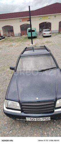 Mercedes C 220-12