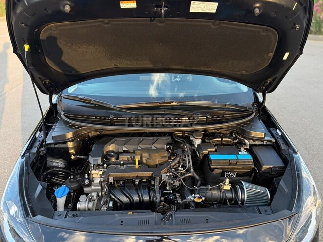 Kia Rio-17