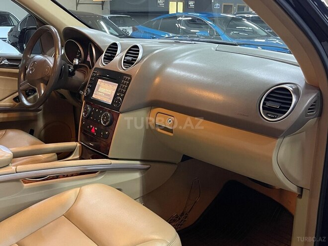 Mercedes ML 350 4MATIC-10