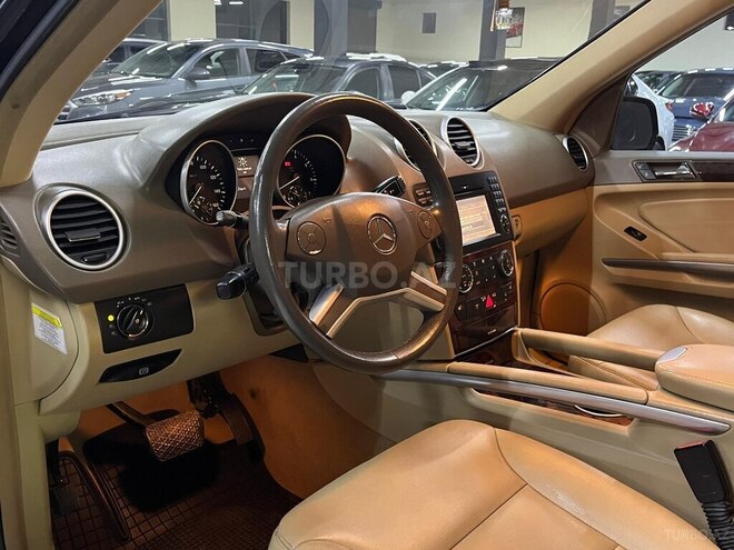 Mercedes ML 350 4MATIC-9