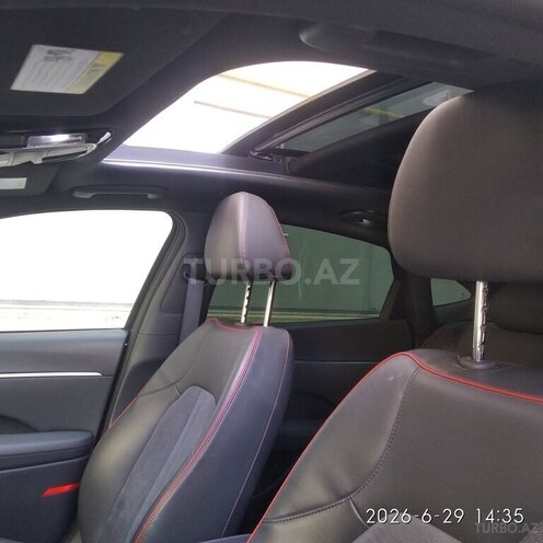 Hyundai Sonata-4