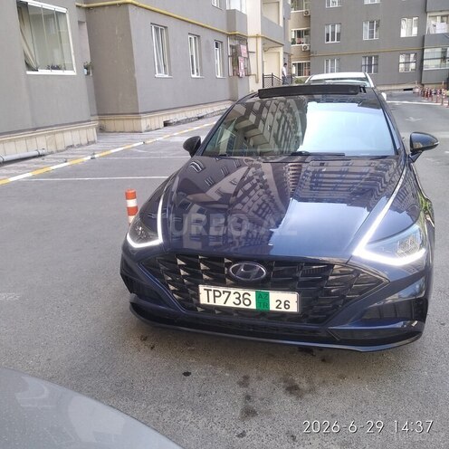 Hyundai Sonata-1