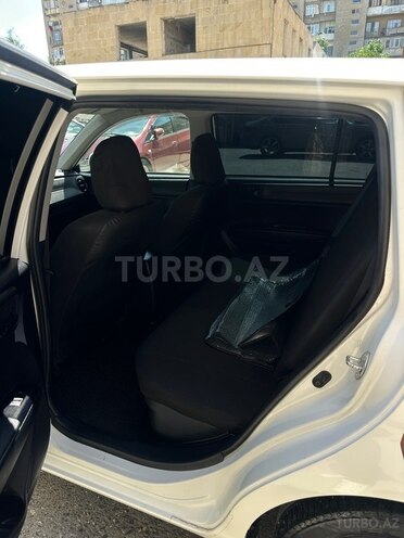 Toyota Corolla Fielder-8