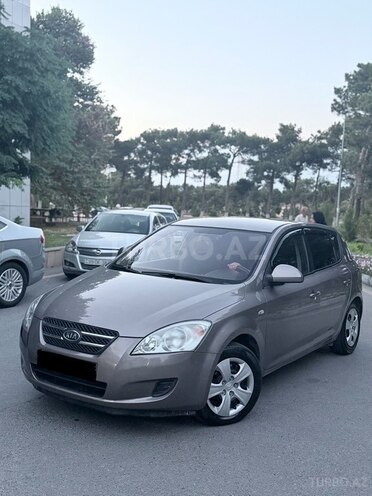Kia Ceed-6
