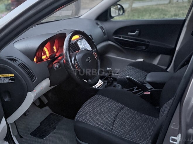 Kia Ceed-11