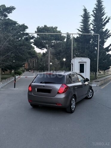 Kia Ceed-9