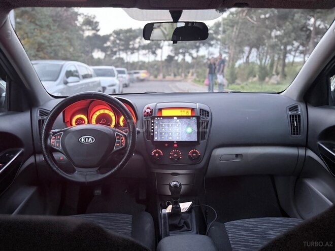 Kia Ceed-10