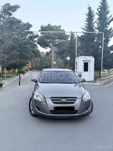 Kia Ceed-1