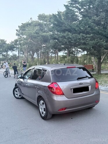 Kia Ceed-5