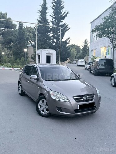 Kia Ceed-4