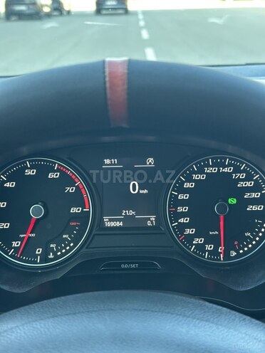 SEAT Leon-11