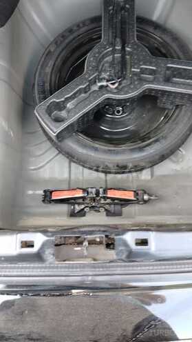 Nissan Sentra-11