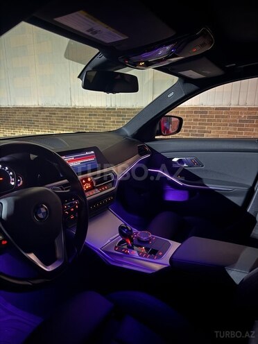BMW 330-8