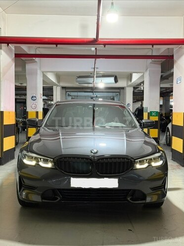 BMW 330-1