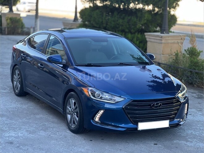 Hyundai Elantra-1