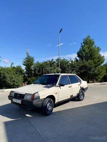 LADA (VAZ) 21099-2