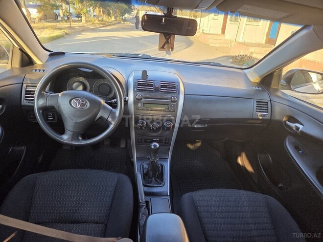 Toyota Corolla-8