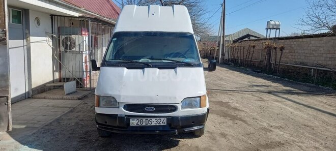 Ford Transit-1