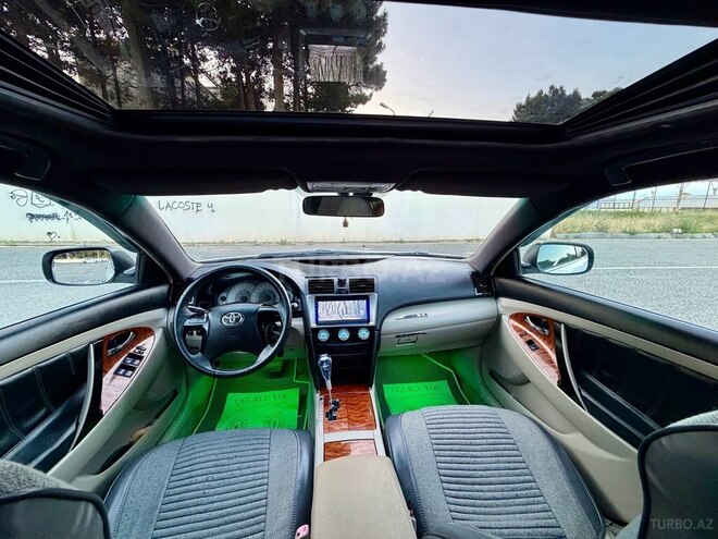 Toyota Camry-11