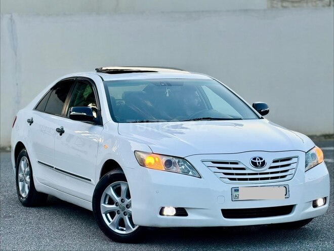 Toyota Camry-7