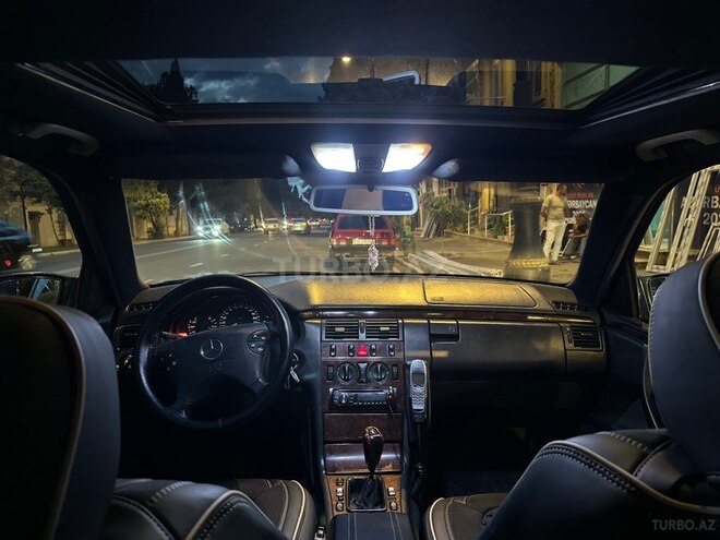 Mercedes E 220-4