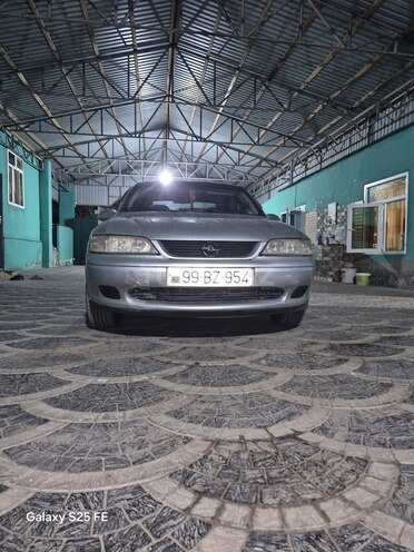 Opel Vectra-1