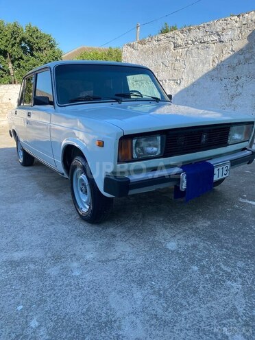 LADA (VAZ) 2107-1