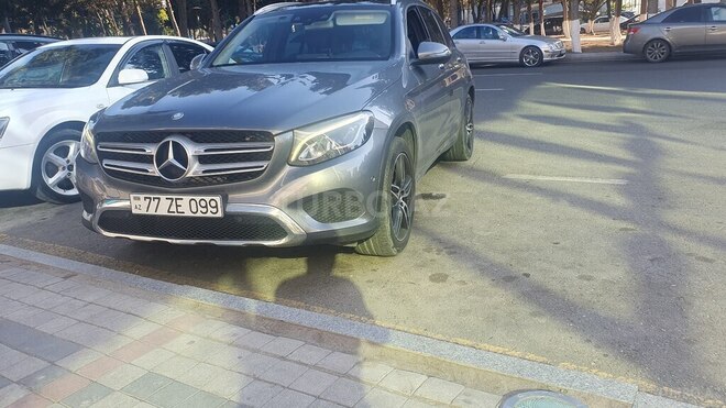 Mercedes GLC 250 4MATIC-1
