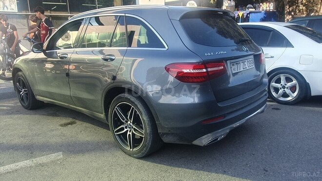 Mercedes GLC 250 4MATIC-4
