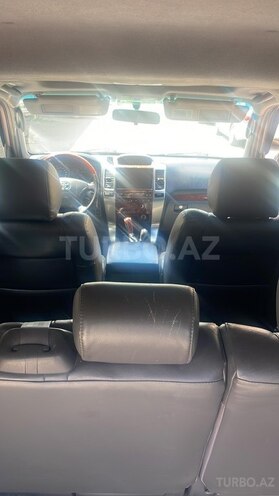 Toyota Land Cruiser Prado-6