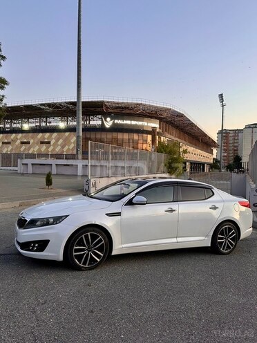 Kia Optima-3