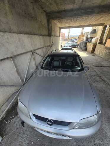 Opel Vectra-5