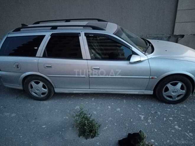 Opel Vectra-9