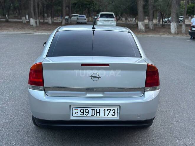 Opel Vectra-12