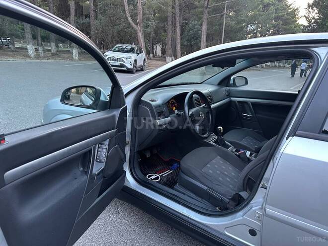 Opel Vectra-13