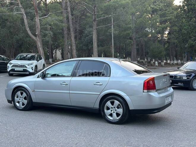 Opel Vectra-4
