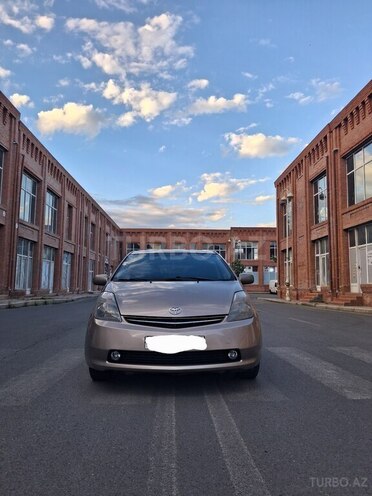 Toyota Prius-1