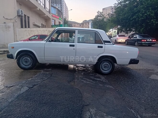 LADA (VAZ) 2107-3