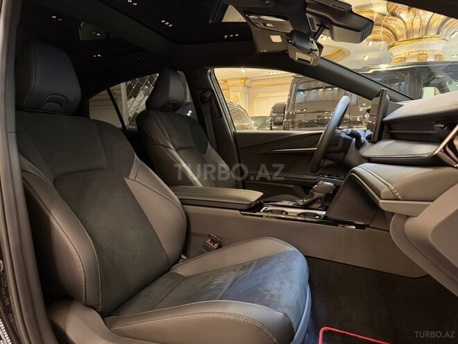 Toyota Camry-12