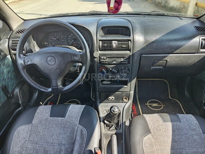 Opel Astra-3
