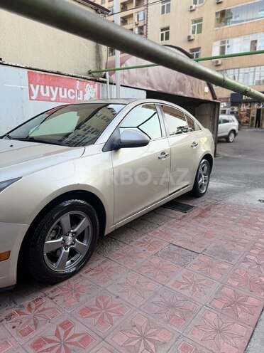 Chevrolet Cruze-17