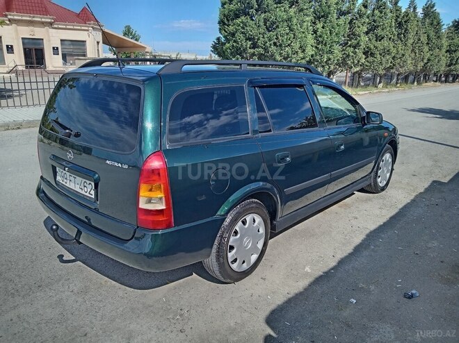 Opel Astra-10