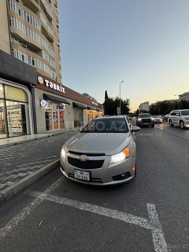 Chevrolet Cruze-18