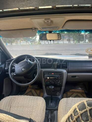 Opel Vectra-8