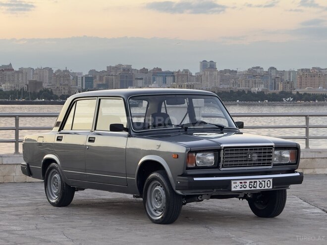 LADA (VAZ) 2107-2