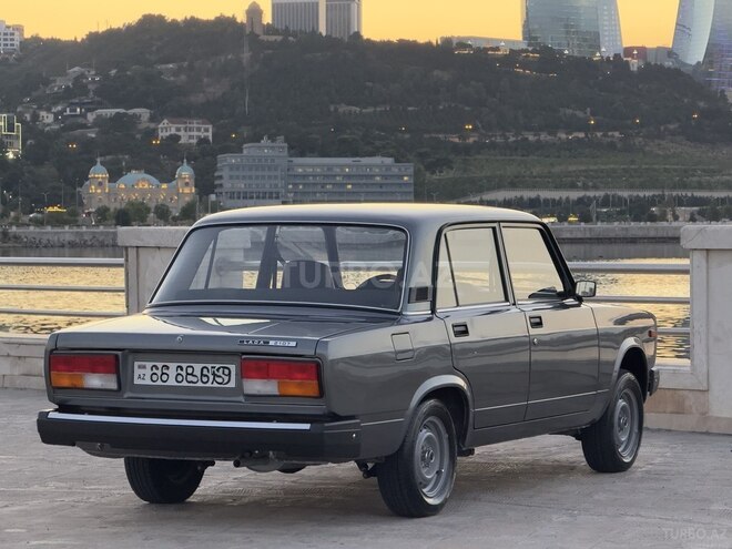 LADA (VAZ) 2107-6