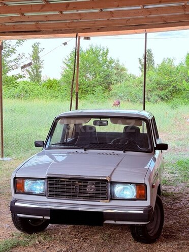 LADA (VAZ) 2107-1